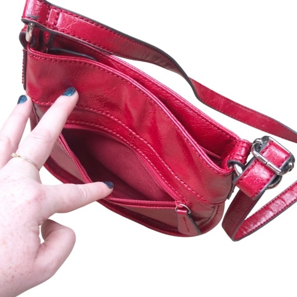 Axcess Red Faux Leather Women’s Crossbody Buckle Handbag Purse - Picture 11 of 14